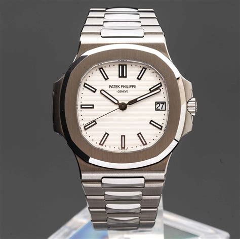 patek philippe nautilus quadrante bianco|More.